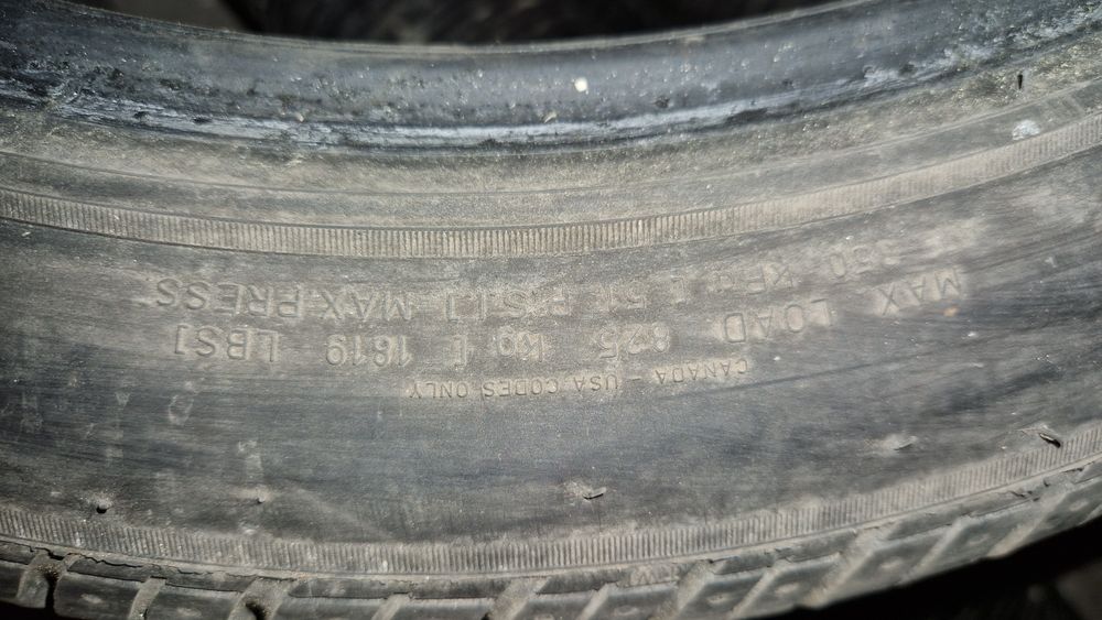 Гуми Pirelli-275/40/19-2бр.