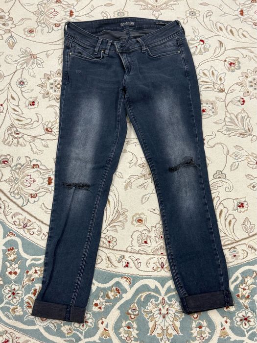 Одежда женская, Джинсы