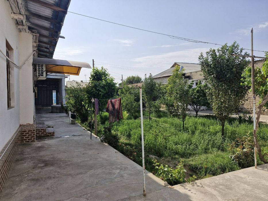 Уй сотилади Нарпай центр Тинчлик куча 51-уй