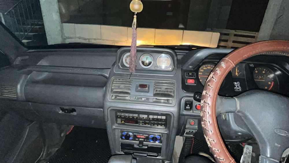 Продам внедорожник -коротыш