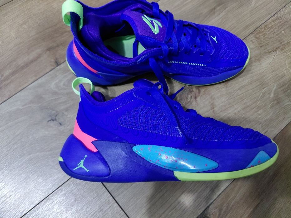 Pantofi de baschet Air jordan Luka1, mărimea  40