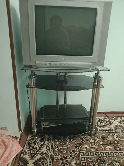 Televizor sotiladi tezda