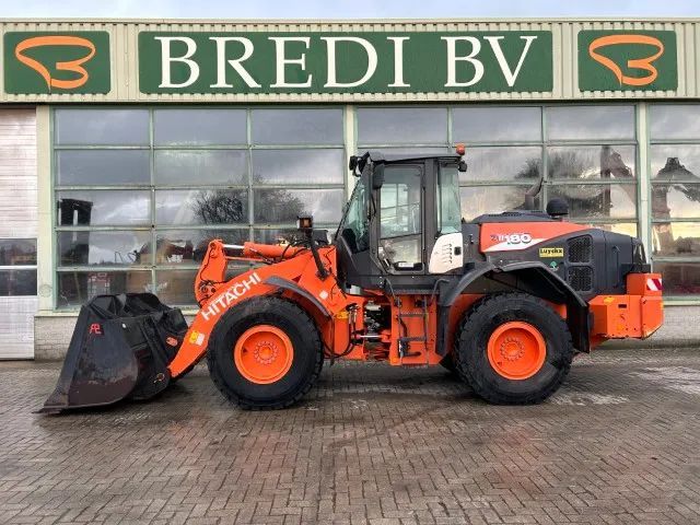 Hitachi ZW 180-6 V ola marca Hitachi  ZW 180-6 anul 2017