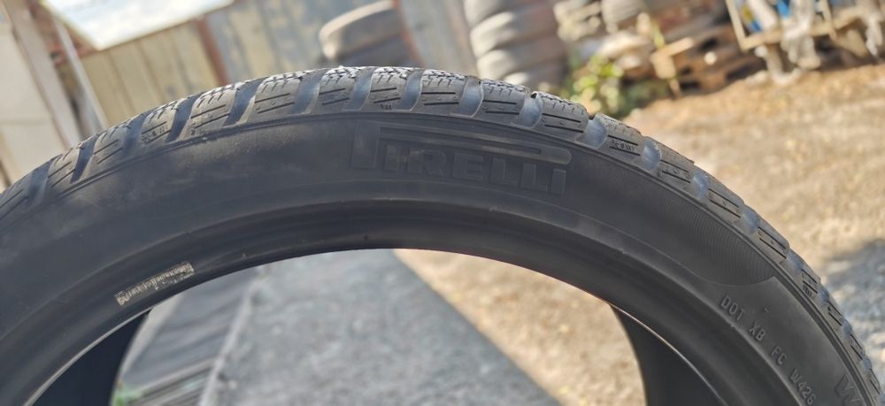 Pirelli Winter Sottozero 3 XL, размер 235/40 R19