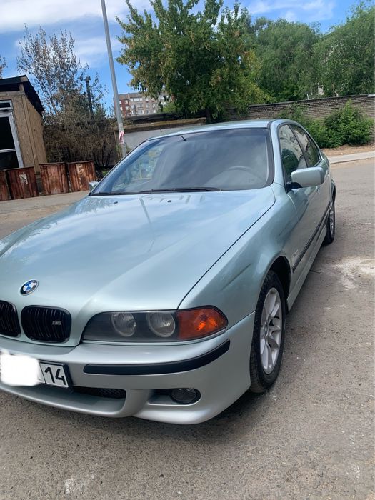 BMW 5 Series 520I