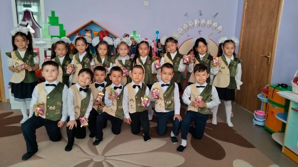 Продам желетку, на девочку