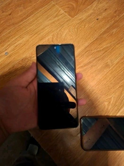 Samsung a52 128 GB 6 RAM