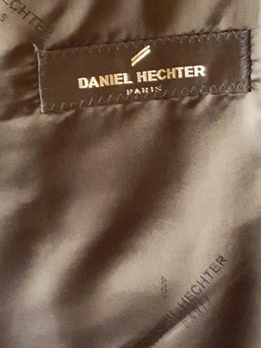 Продам костюм классический  "Daniel hechter"