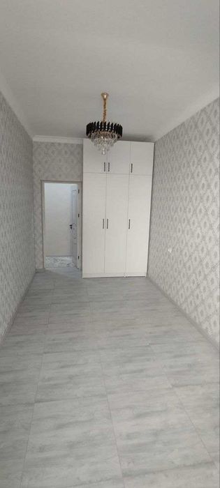 Продается квартира в Яшнабадском районе ул Иззат Новострой 2х ком 6-эт