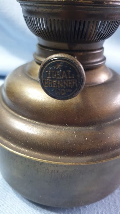 Австрийска газена лампа и  Газена лампа за полилей.