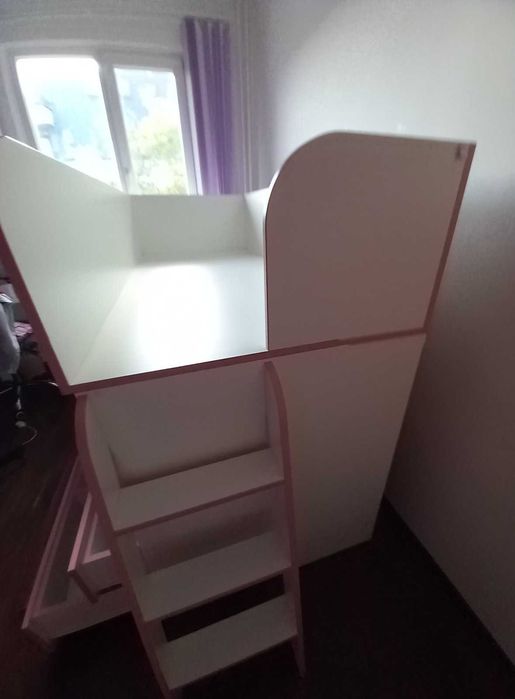 Детско легло със стълба