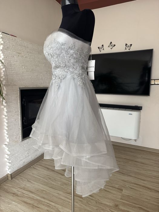 Къса официална рокля- Чисто нова!