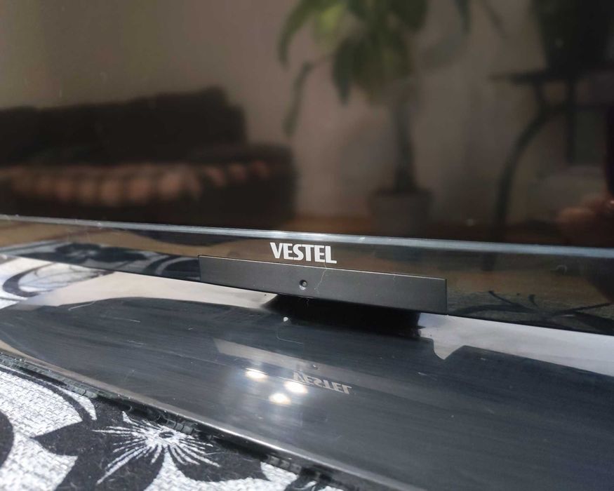 Телевизор VESTEL. Неисправна матрица.
