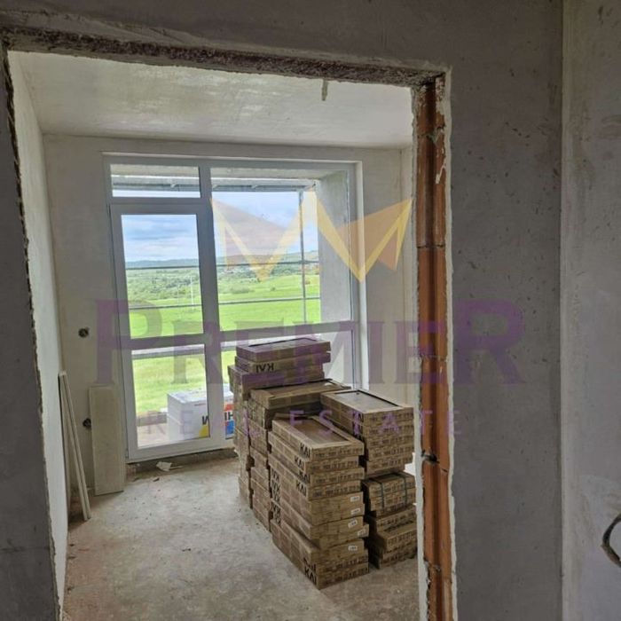 Продава се Тристаен апартамент в Бургас, Меден рудник - зона Б - 96 кв.м за 1011 €/кв.м - Снимка #2