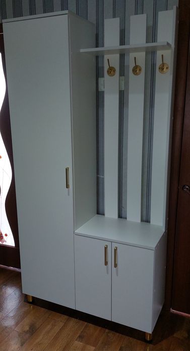 Прихожка. Вешалка с обувницей.