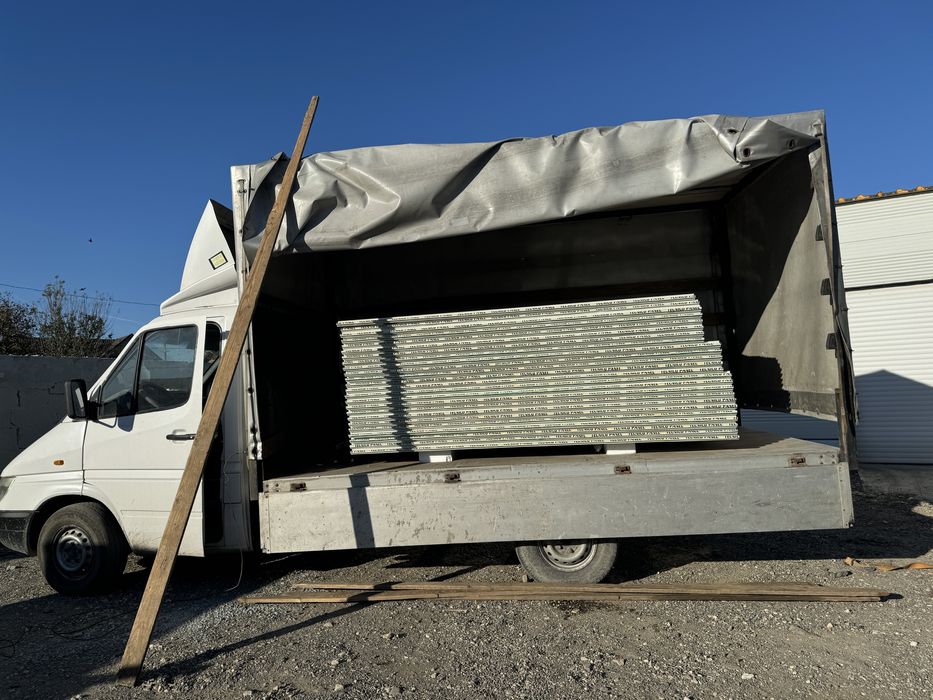 Panel pentru hale , magazii , garaje