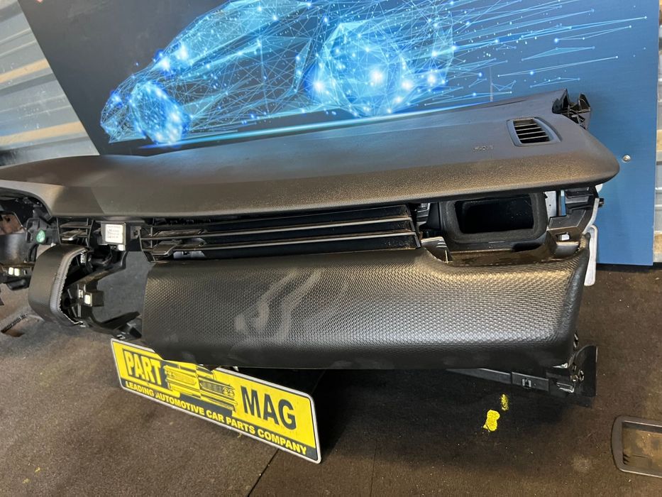 Табло арматурно с бег Renault Clio V 2021 Рено Клио 5 леки драскотини