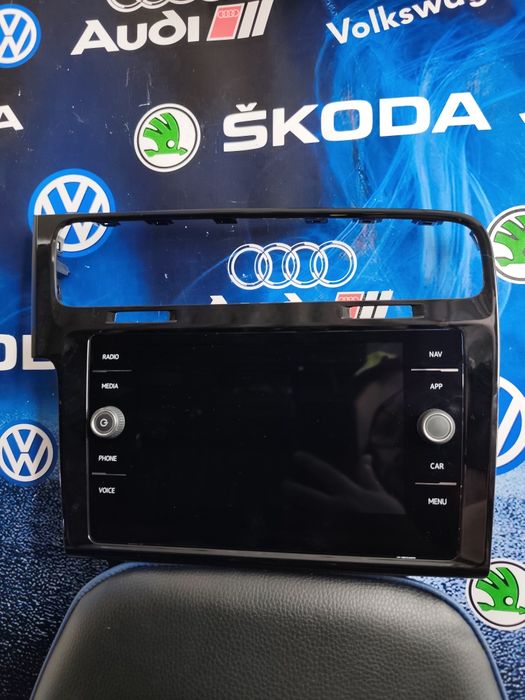 Display + Ramă Piano Black 8 inch VW Golf 7 / Golf 7.5 OEM
