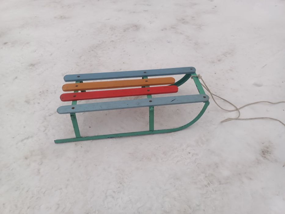 Продам санки детские