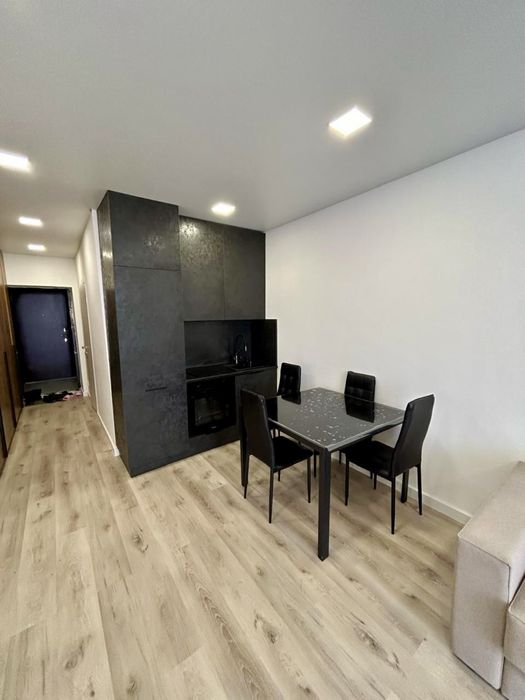 Квартира-студия на левом берегу