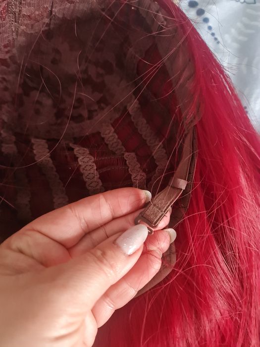 Peruca roșu visiniu burgund