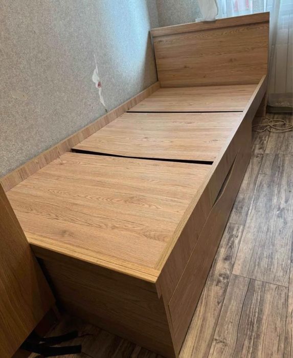 Кровать односпальная