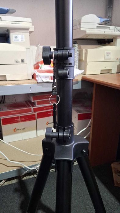 Suport boxa Pyle, metalic, reglabil 100-180 cm, negru