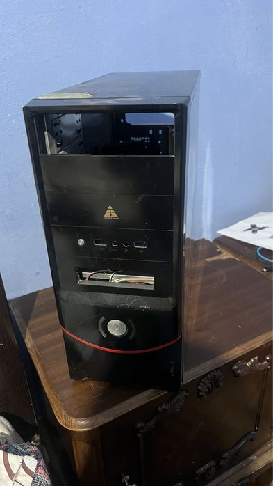 Продам клавиатуру delux, корпус и блок питания.