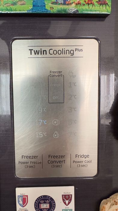 Холодильник двухкамерный «Самсунг»