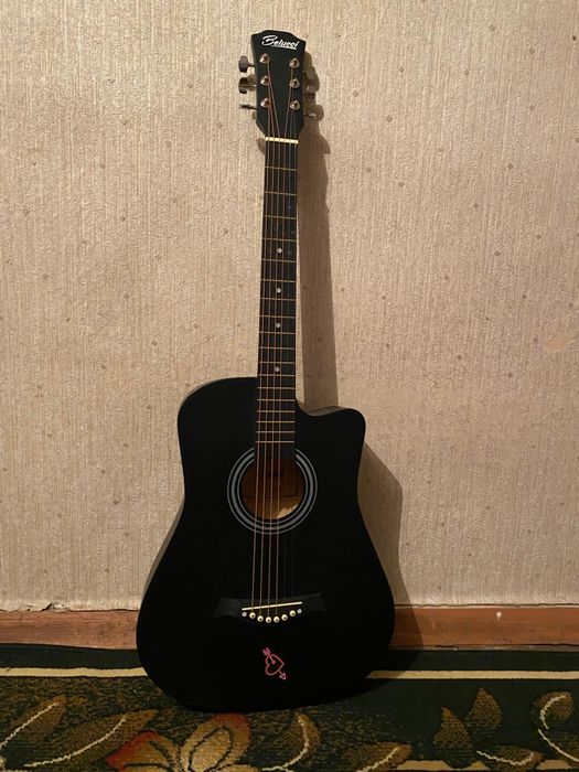 Акустическая гитара Тараз