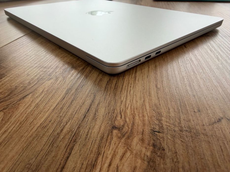 MacBook Air 13" M4 Chip 10-CPU, 8-GPU, 16GB RAM, 256GB SSD
