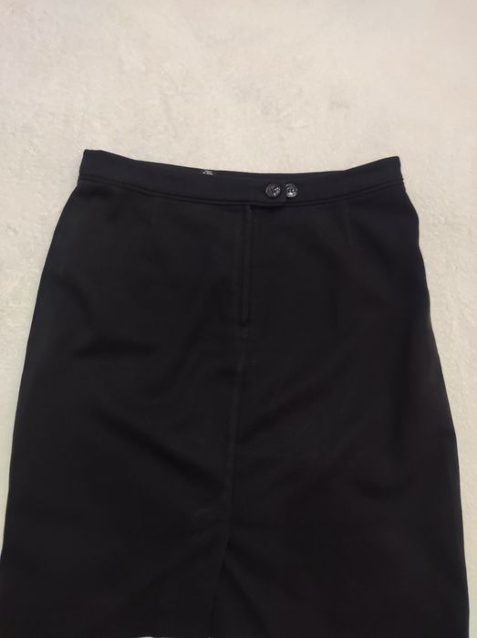 Модная чёрная юбка