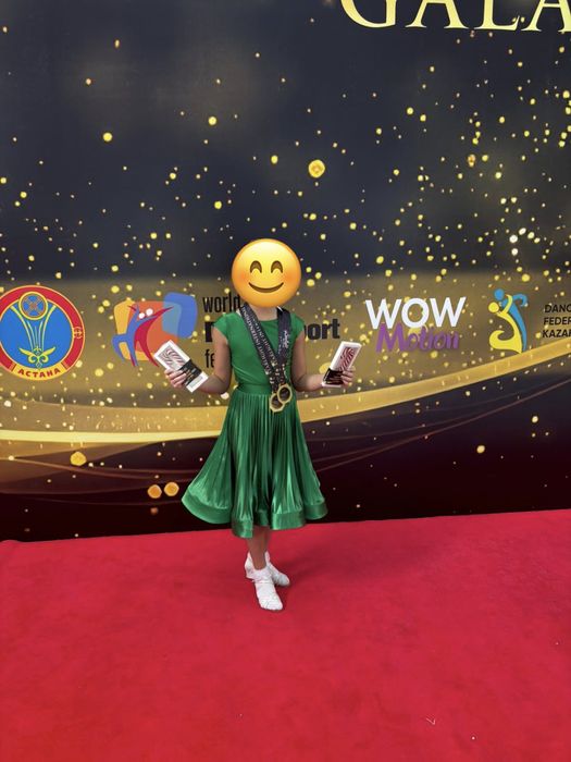 Шикарное рейтинговое платье