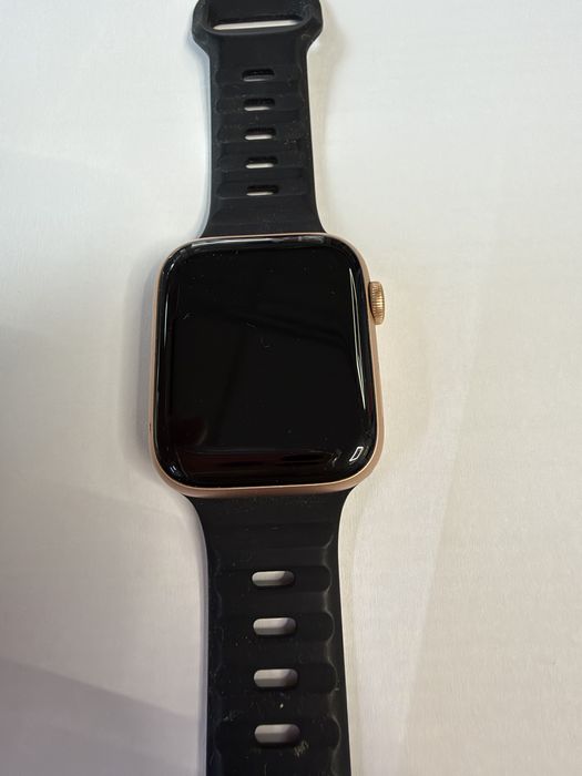 Apple watch se gen 2 40mm 98%  батерия 32gb