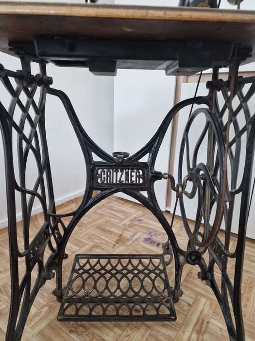 Винтидж крачна шевна машина Gritzner Duplach – Германия