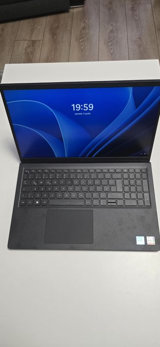 Laptop DELL Intel i7 , 16gb RAM , 512 SSD . NOU !