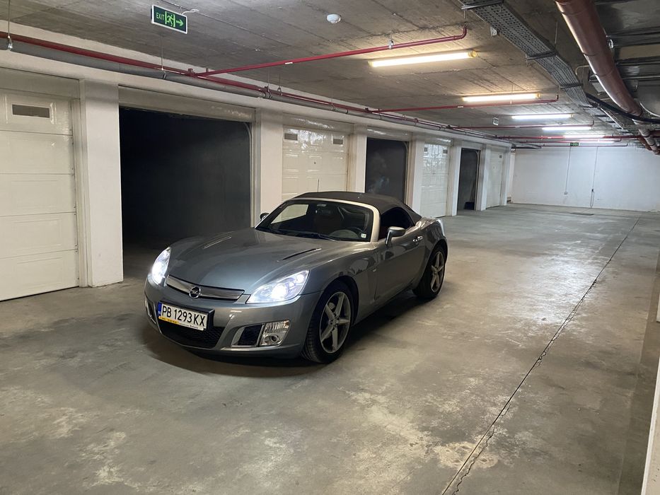 Турбо , кабрио .Опел ГТ Роадстър .