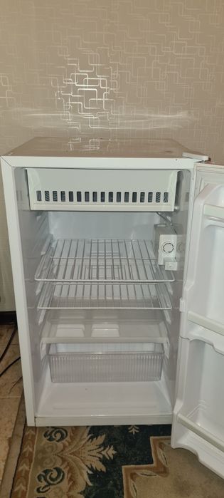 Продаётся маленький холодильник