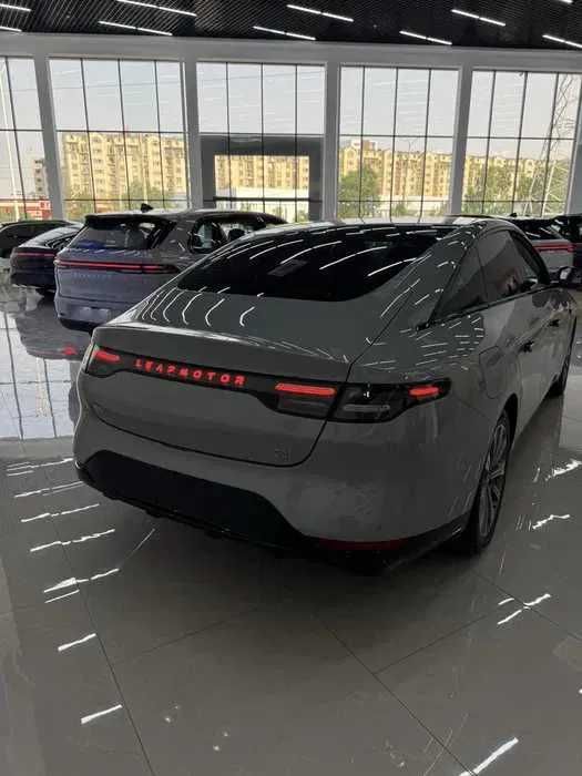 Leapmotor C01 Premium 625 pod zakaz