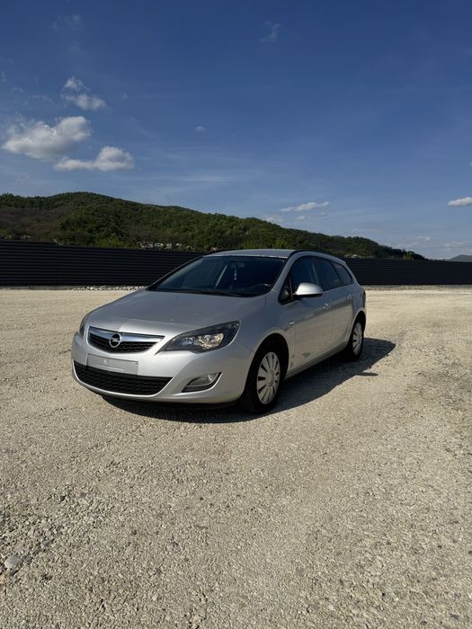 Opel Astra Sports Tourer J  2012 / 1.7CDTI / Euro 5