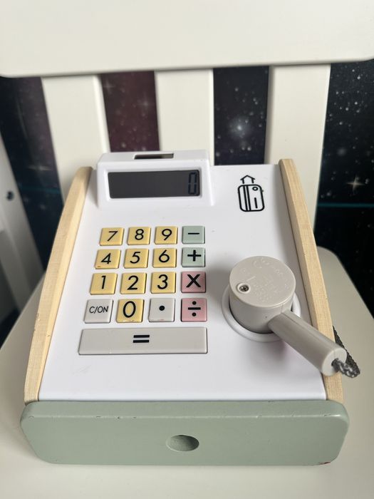 Casa de marcat de lemn