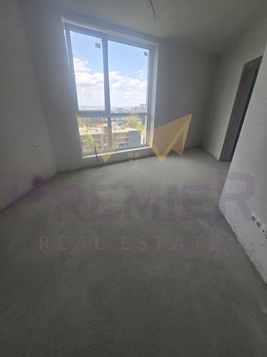 Продава се Двустаен апартамент в София, Дружба 2 - 84 кв.м за 2600 €/кв.м - Снимка #8