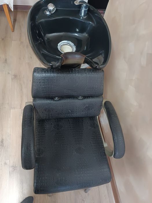 Продам парикмахерскую  мойку за 55000