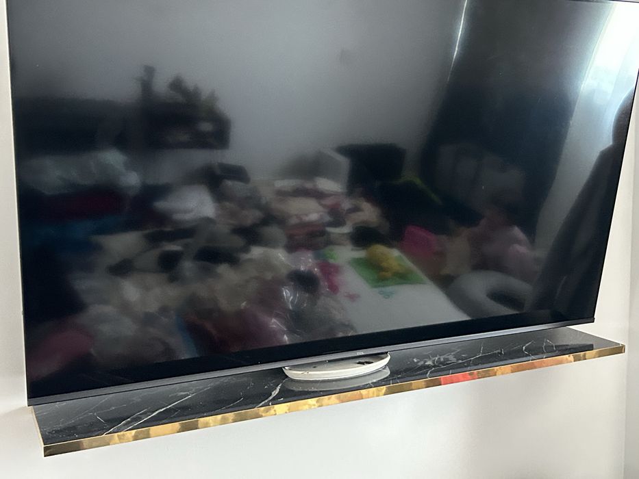 Masute auxiliare cu raft TV