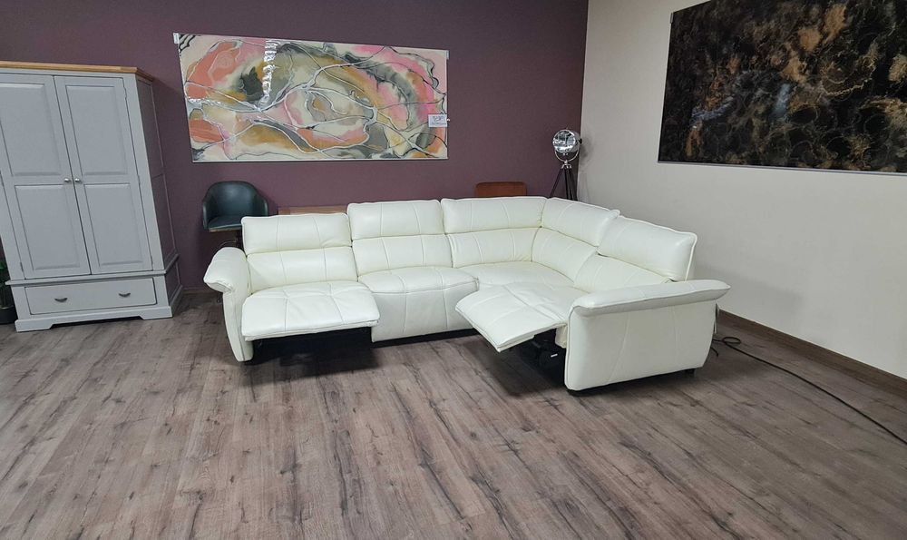 Кремав кожен ъглов диван "Cadenza" с електрически релакиращ механизъм