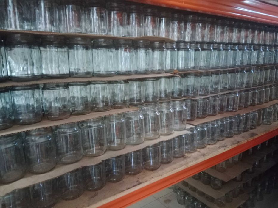 Банка стеклянная 0.7 л.