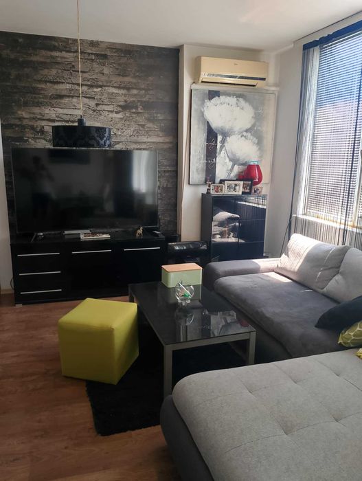 Продава се Тристаен апартамент в Търговище, Запад 1 - 67 кв.м за 1218 €/кв.м - Снимка #1