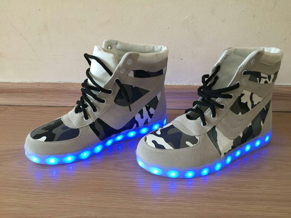 Светящиеся сапоги