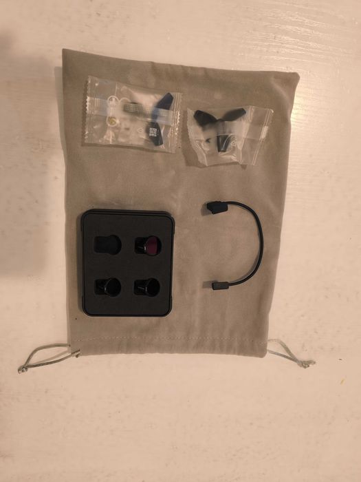 Продавам дрон DJI Neo Fly More Combo