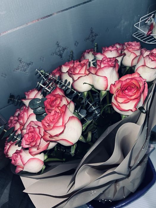 Пышный букет из роз